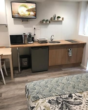 Studio Green Proche De Lyon Мезье Экстерьер фото