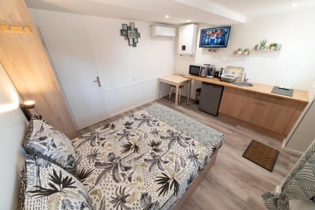 Studio Green Proche De Lyon Мезье Экстерьер фото